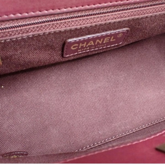 Chanel Burgundy Quilted Leather Shoulder Bag Authentic Classic - Picture 3 of 16